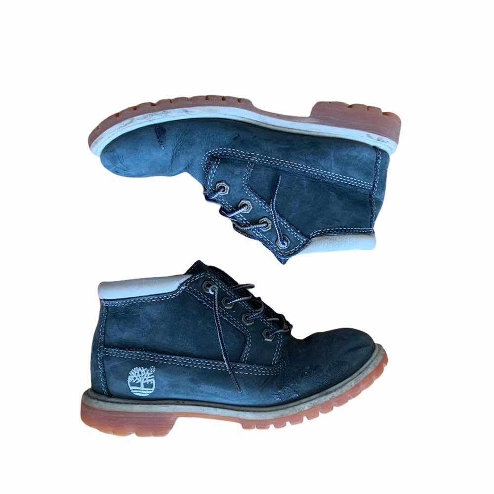 timberland woman's ankle boots, sz 6